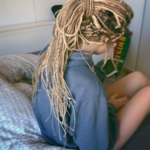 Meet your Posher, Lea - Picture 1 of 1